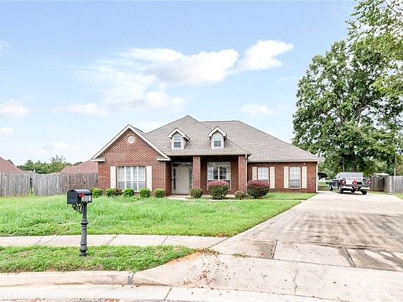 2nd image of 10323 Chesterfield Dr W