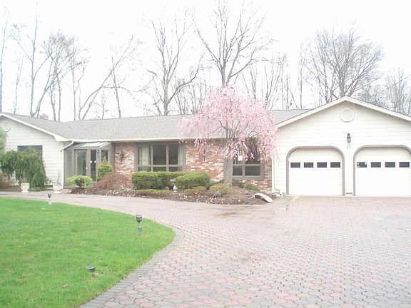 2nd image of 12 Torrance Dr