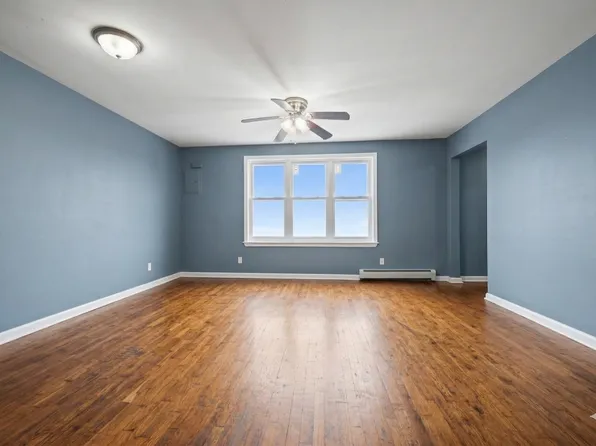 124 Beach 27 St, 124 Beach 27 St #2, Far Rockaway, NY 11691