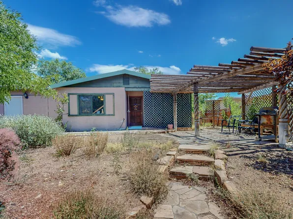 2727 Vereda Rodiando, Santa Fe, NM 87505