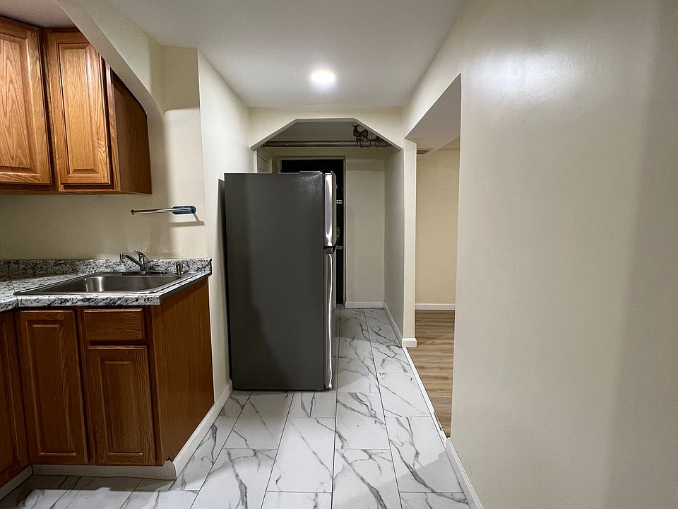 2nd image of 3304 Fish Ave