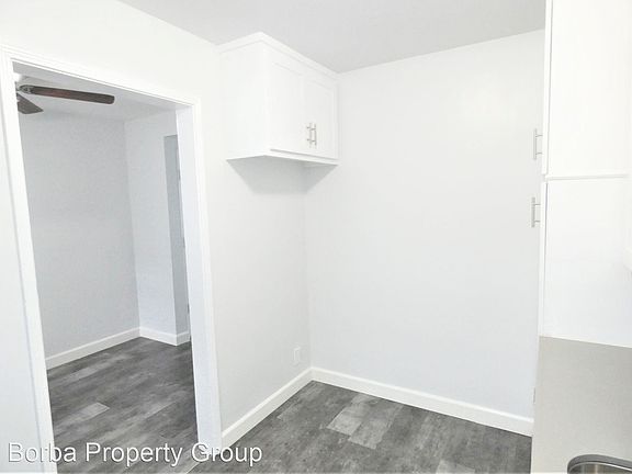 4th image of 4315 Elm Ave APT 3
