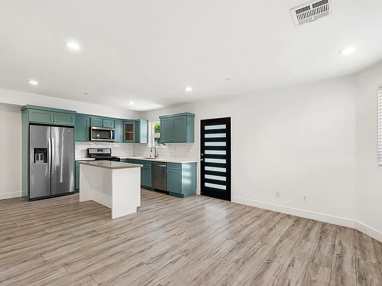 2414 S West View St #2416.5 — Photo 32