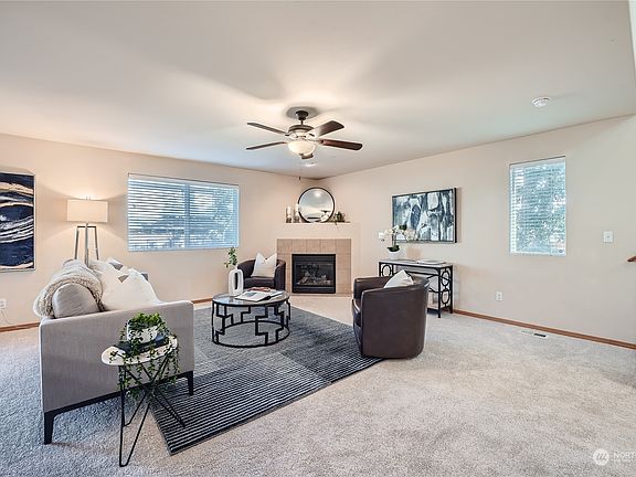 3rd image of 17711 16th Avenue E