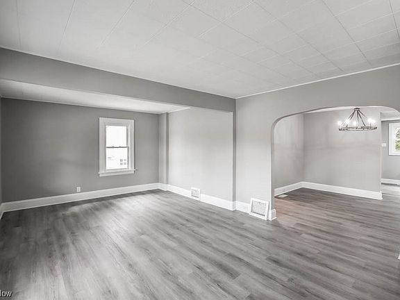 2nd image of 2266 Windemere Ave