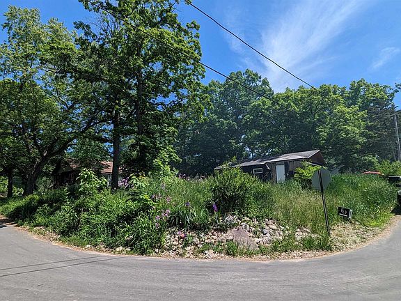 2nd image of W5442 Wandawega Dr