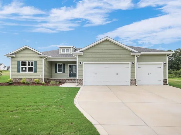 63 Blackberry Ln, Benson, NC 27504