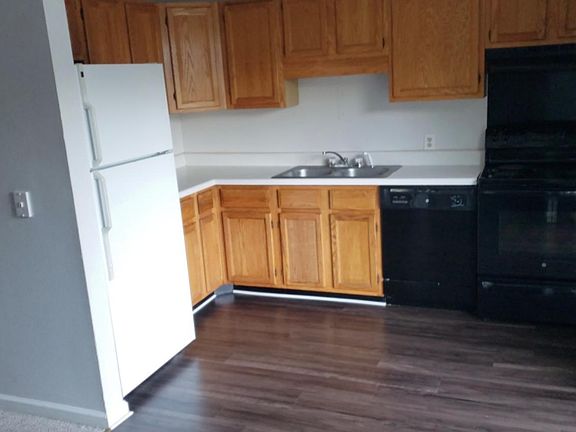 3rd image of 2 Newman Dr #B