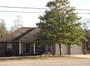 1914 Old Richton Rd, Petal, MS 39465