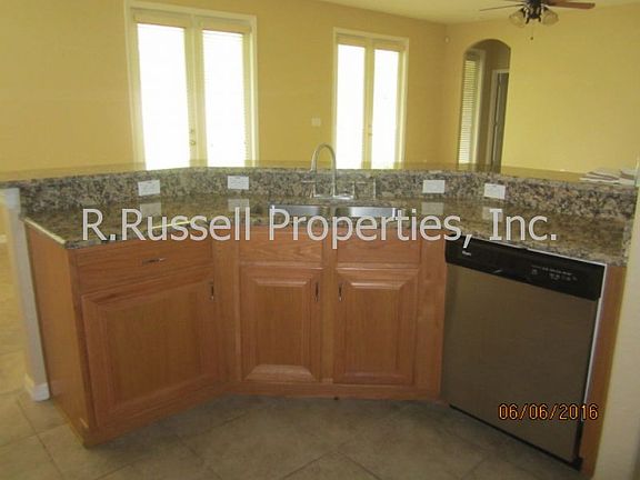 4th image of 223 Heatherbrooke Cir