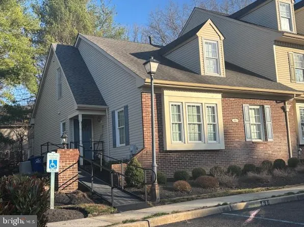 207 Berkshire Way, Marlton, NJ 08053