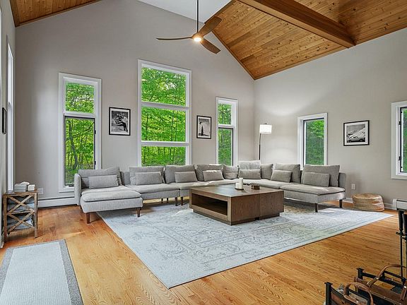 3rd image of 180 High Meadow Road