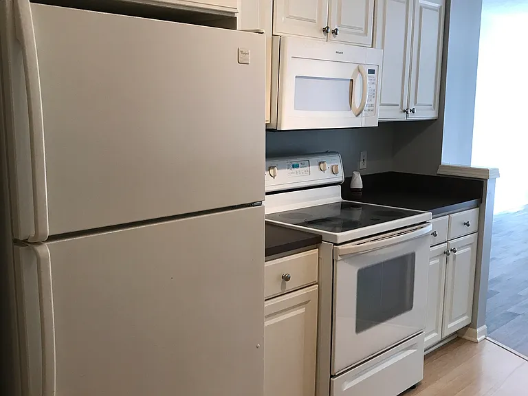 704 Stevens Pointe Dr SE — Photo 4