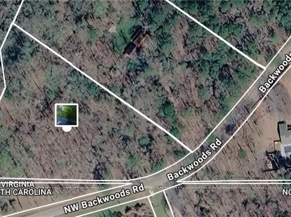 4664 Backwoods Rd, Chesapeake, VA 23322