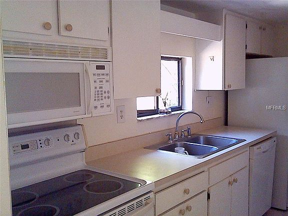 5th image of 8015 Peach Dr