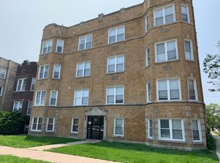 Oakley, Chicago, IL 60659