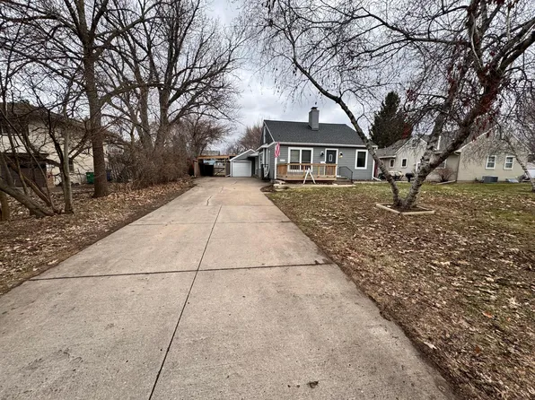 6439 Olympia St, Golden Valley, MN 55427