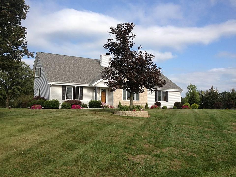 1st image of 245 N Prairie Dr