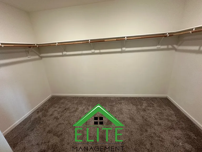 2551 Chuck Yeager Cir — Photo 18