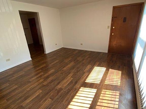 4th image of 18534 Wildwood Ave #0