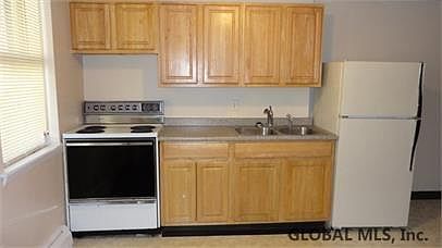 1st image of 520 Morris St APT 5