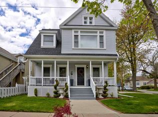 1021 N Oneida St, Appleton, WI 54911