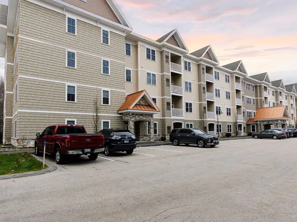 2 Henry David Drive #207, Nashua, NH 03062