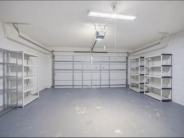 2036 NW 183rd Cir — Photo 10