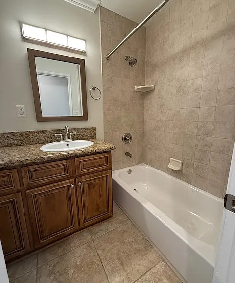 2611 W Clark Ave #B — Photo 20