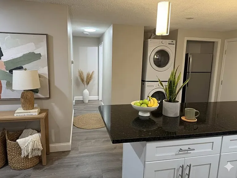 Pondsview Apartments — Photo 144