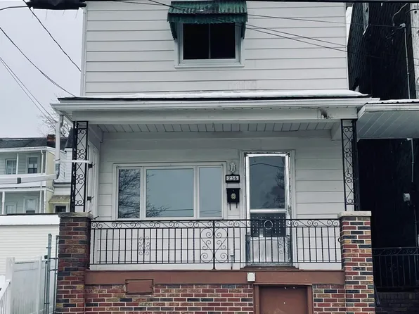 236 E 2nd St, Mount Carmel, PA 17851