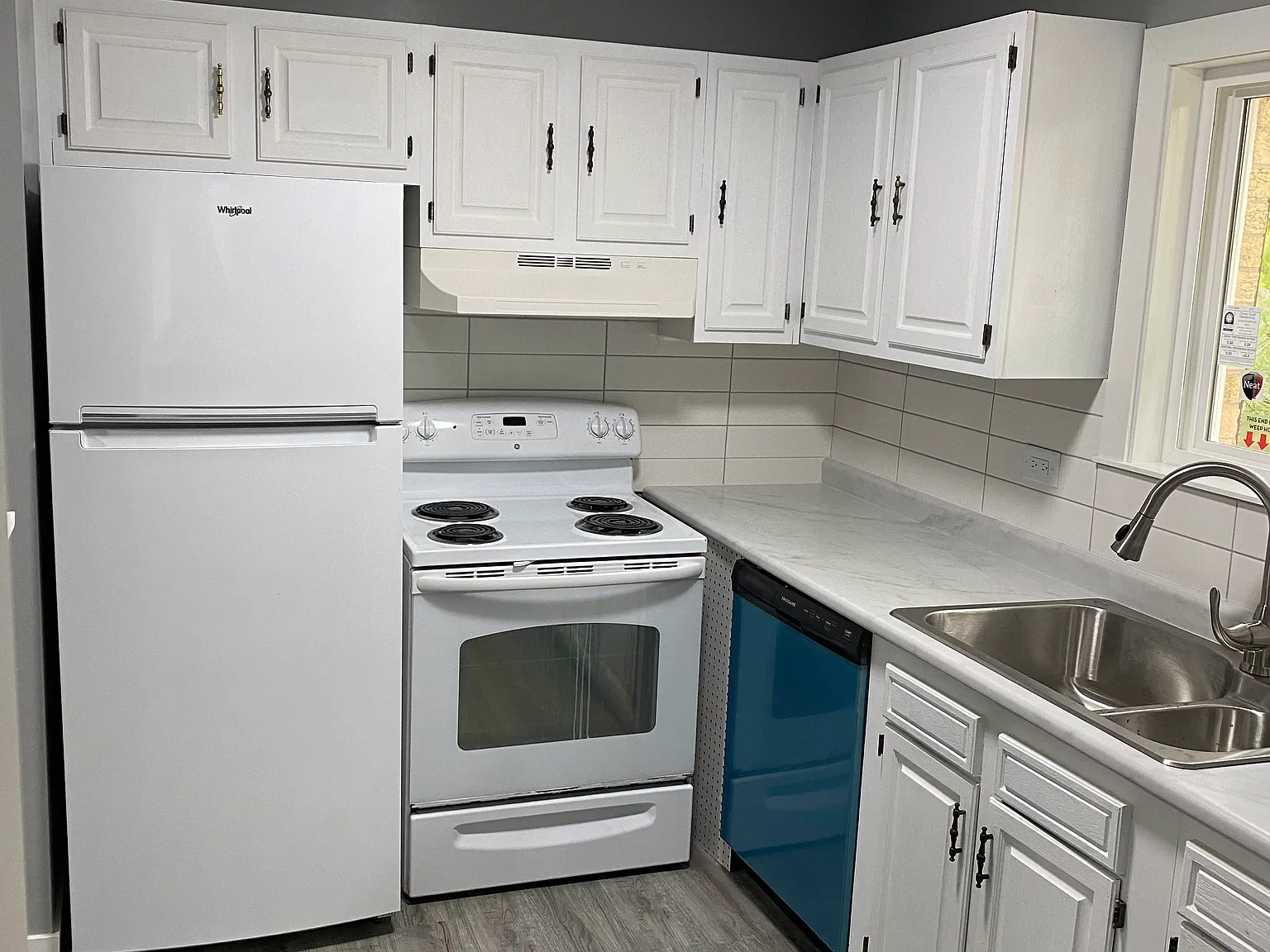 2 bed, 950 sqft, $1,750 — Photo 4