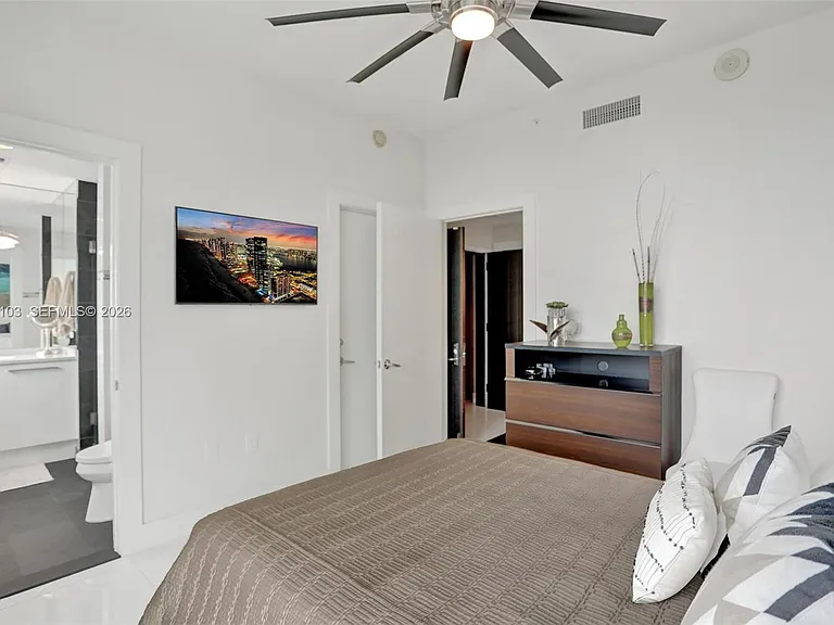 900 Biscayne Blvd #2901 — Photo 33