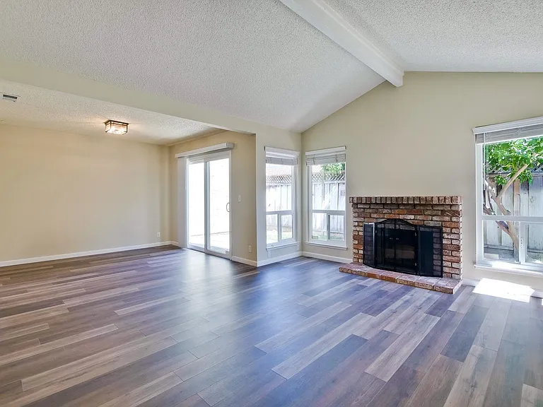 1521 Willowhaven Ct — Photo 10