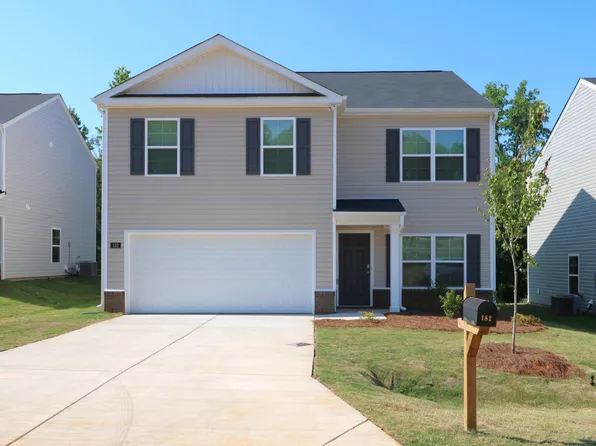 182 Carriage Cove Cir, Mocksville, NC 27028