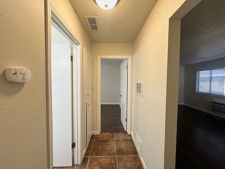 Lincoln Courtyards at 531 Glendora Avenue — Photo 44