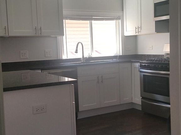 5th image of 3308 N Osage Ave #1