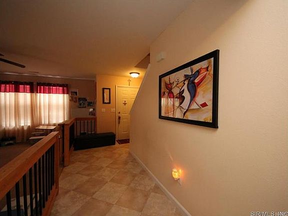3rd image of 1404 Royal Forest Dr