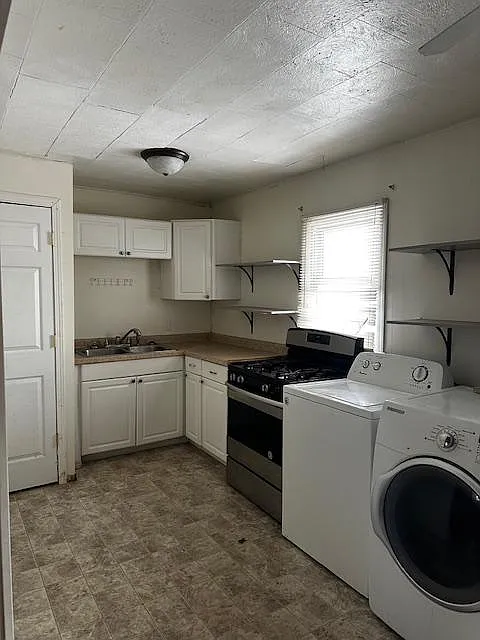 2204 Demorest Ave — Photo 4
