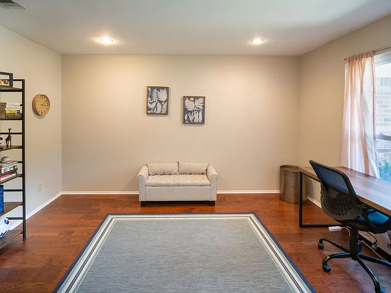 7402 Bucknell Dr — Photo 13