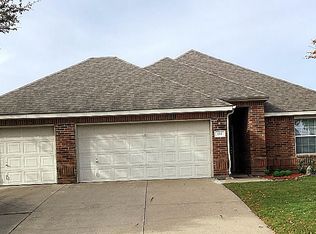 111 Forest Grv S, Princeton, TX 75407