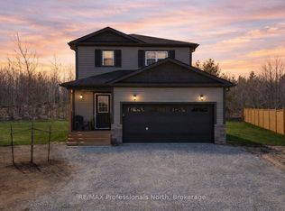 33 Whitehorn Park Rd W, Bracebridge, ON P1L 0A7