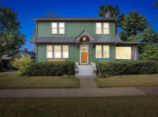 321 19th St SE, Cedar Rapids, IA 52403