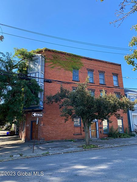 2nd image of 121 Dove Street