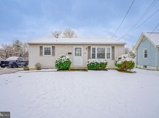 220 New St E, Glassboro, NJ 08028