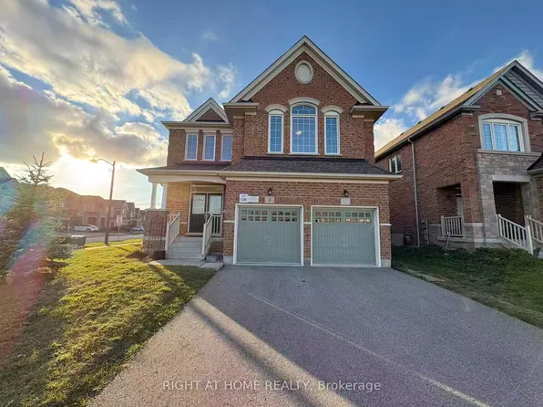 4 Empire Dr, Bradford West Gwillimbury, ON L3Z 4J1