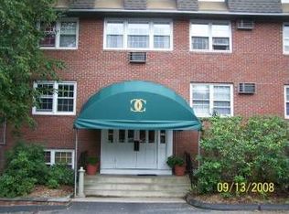 34 Padanaram Rd #320, Danbury, CT 06811