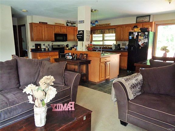 5th image of 3376 Gunzen Dr