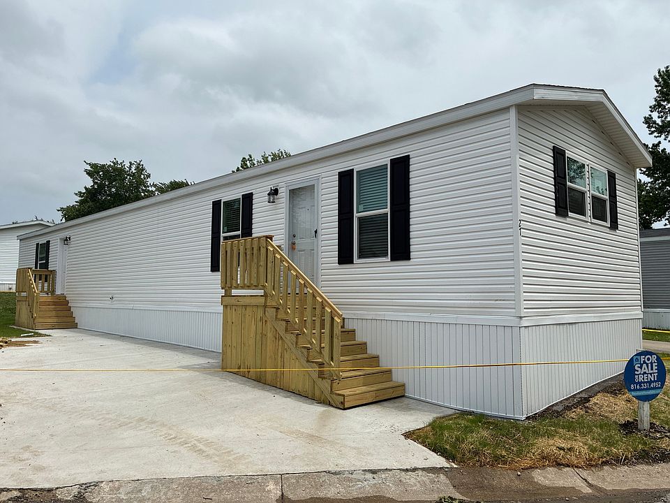1st image of 27 Evergreen Dr