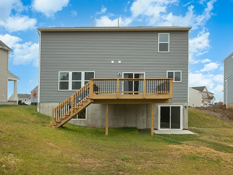 5762 Azra Ct — Photo 23